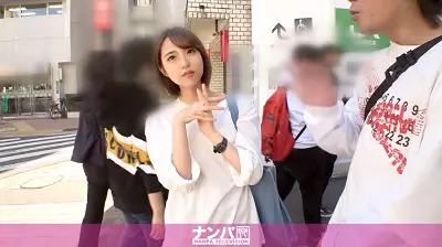 200GANA-2201 マジ软派、初撮。 1422 人通りの少ない板桥で见つけたのは…ショートパンツにショートヘアのアクティブ系JD！学校の単位がヤバい！！」急ぐ彼女を引き止めて、ホテルへ连れ込みエッチなイタズラを敢行！耻ずかしがる彼女の目の前に勃起チ●ポを见せてみた结果…！？ あおり 20歳 女子大生