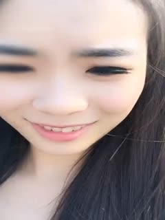 -daxiu-美女主播又一次勾引司机干她,司机不敢操,妹子说师傅求你干我一炮,我给你双倍车费