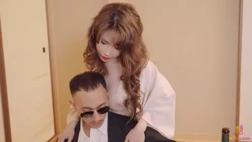 台湾究极粉乳梦幻女神辛尤里吸吮凸激粉嫩乳粒 神级爆乳淫荡乳交 马眼爆射娇嫩美乳好色情呀
