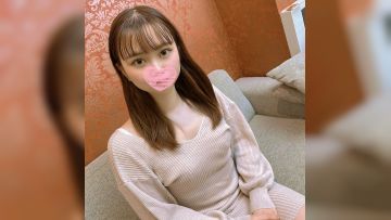 湿漉漉地责备梦想着漂亮约会的美女。-cd1!
