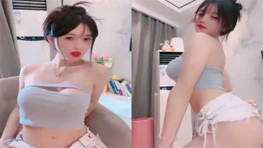 极品尤物穿黑丝高跟包臀短裙，女神级诱惑让人欲火焚身！